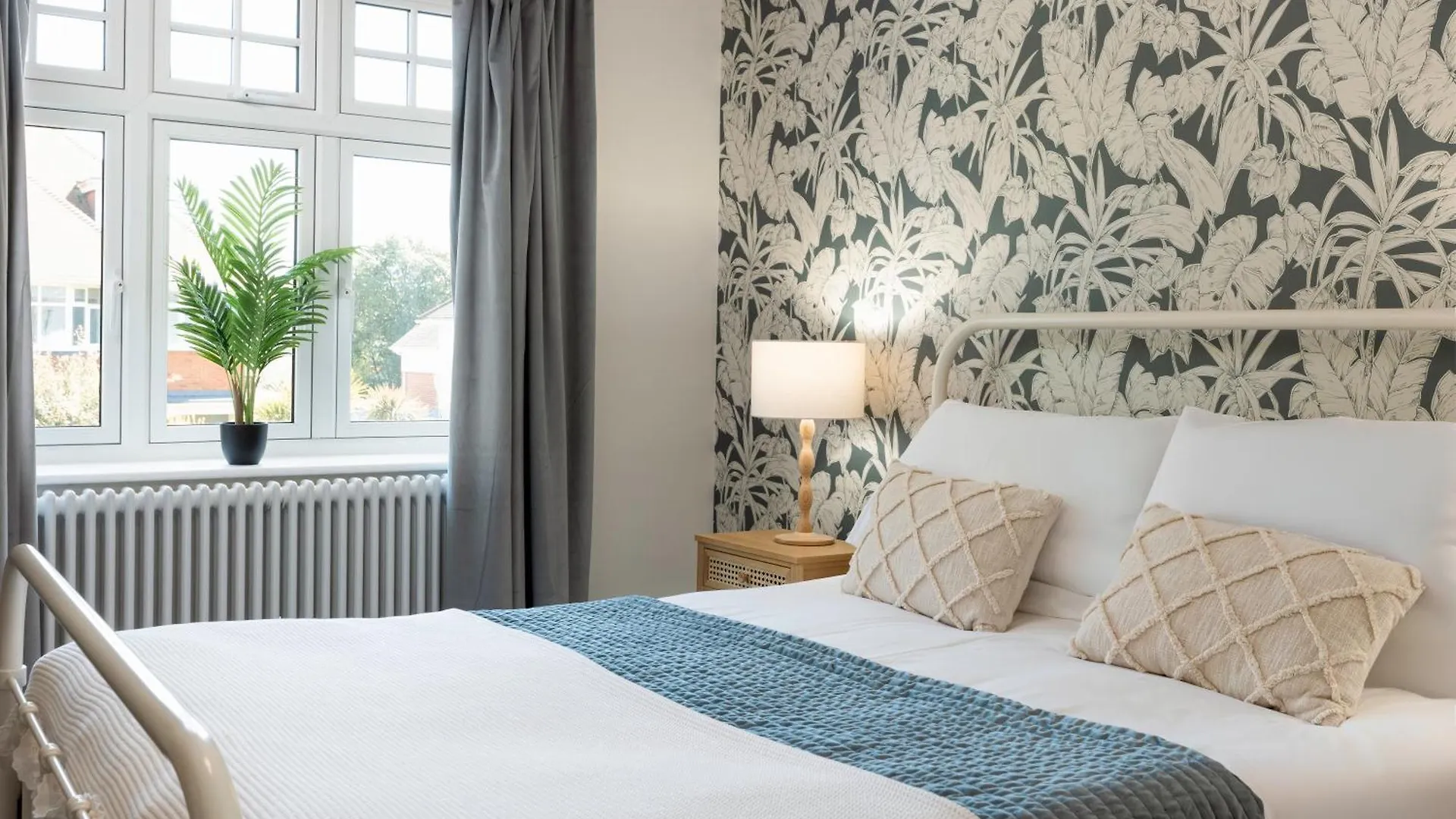 Ashcroft By Grandeur Property Bournemouth Holiday home